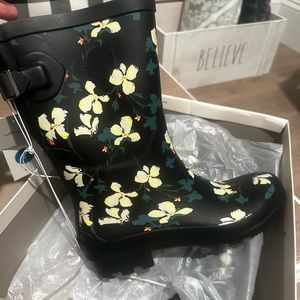 A New Day rain boots